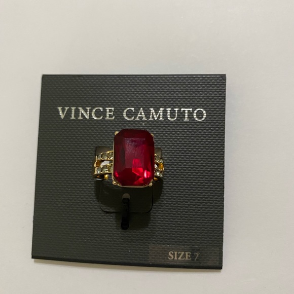 New Vince Camuto/7 - Picture 5 of 5